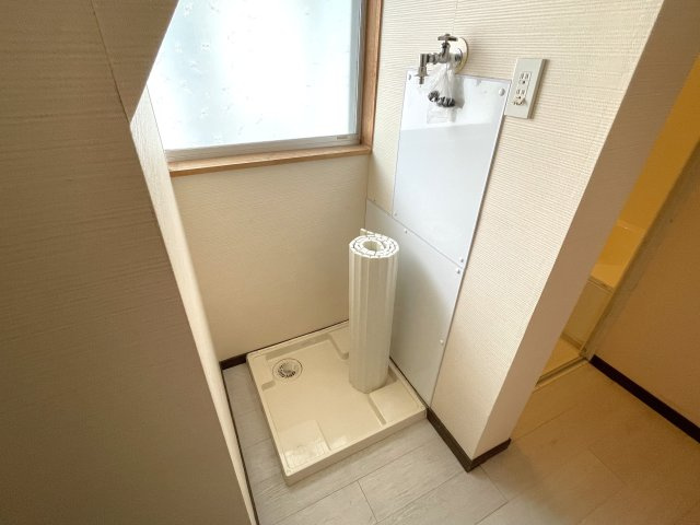 金谷郷Ｋ邸貸家の設備|洗濯機置き場