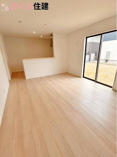 大田原市浅香　第8　3号棟の居間・リビング|日当たり良好です！