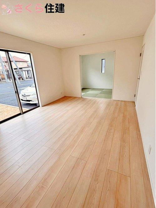 大田原市浅香　第8　3号棟の居間・リビング|家族の楽しい団らんの時間が過ごせそうですね♪