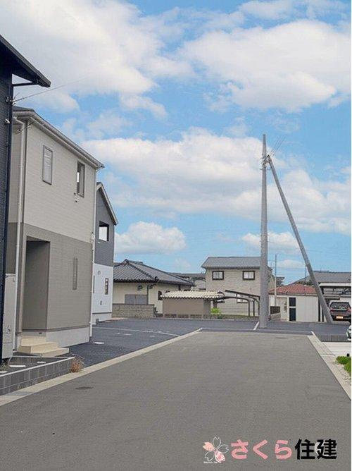 大田原市浅香　第8　3号棟の前面道路含む現地写真|前面道路も6ｍなので余裕のスペースです♪