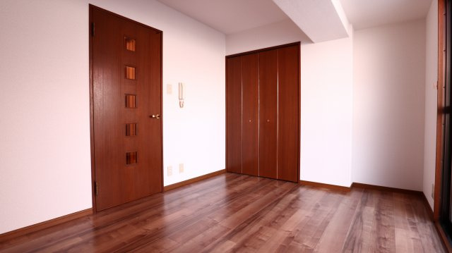 ヴィーナスブリッジ壱番館の居間・リビング