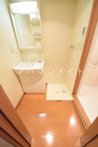 【設備】 | 洗濯機置場＆脱衣スペースです