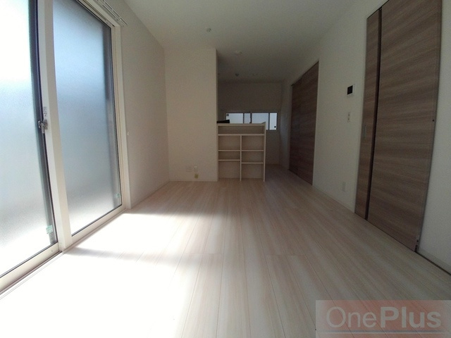 シャルマン・ラ・エリカの居間・リビング