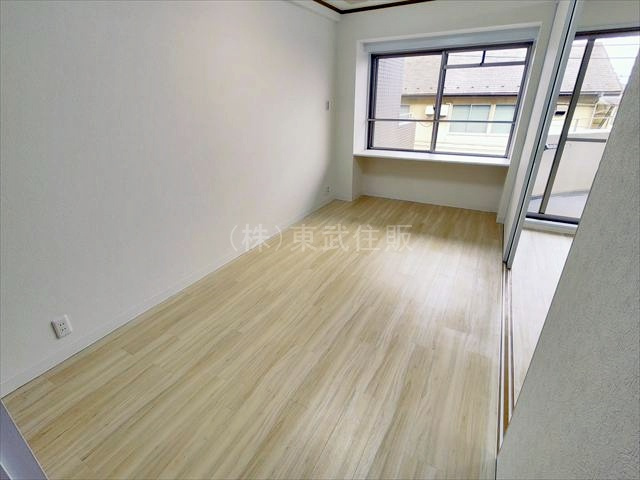 【居間・リビング】の画像