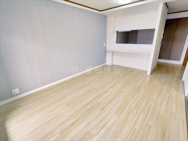 【居間・リビング】の画像