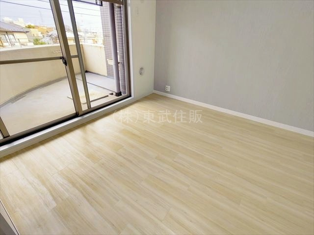 【居間・リビング】の画像