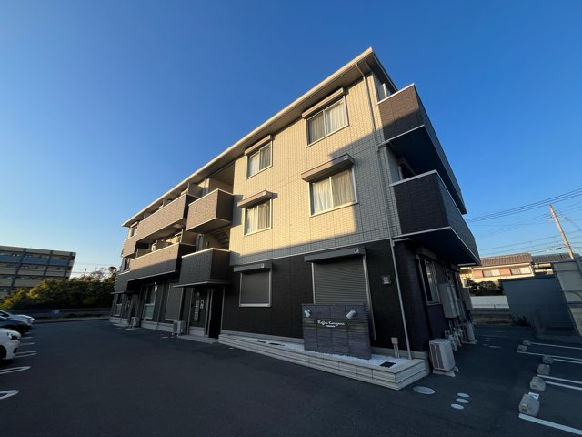 ラフィーネ亀山の外観