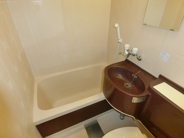 フラットライフワーク甲子園の浴室