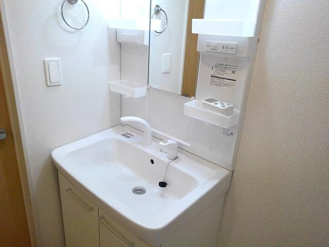 ノースフロンティアＣの独立洗面台|洗面所