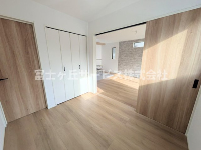 【洋室】 | 浜松市中央区雄踏町山崎 新築一戸建て | 洋室です