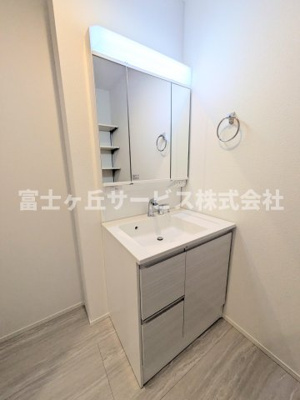 【独立洗面台】 | 浜松市中央区雄踏町山崎 新築一戸建て | 独立洗面台です