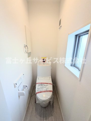 【トイレ】 | 浜松市中央区雄踏町山崎 新築一戸建て | ２Fのトイレです
