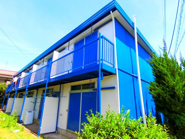 ブルースカイハイツB棟の外観