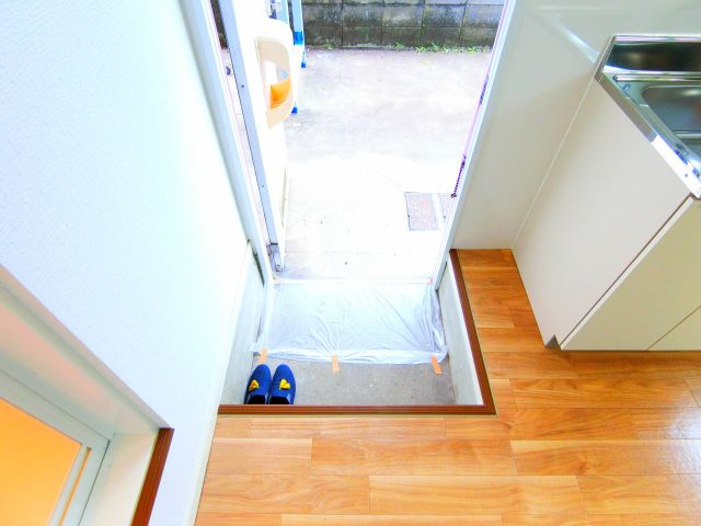 ブルースカイハイツB棟の玄関|同物件別部屋写真