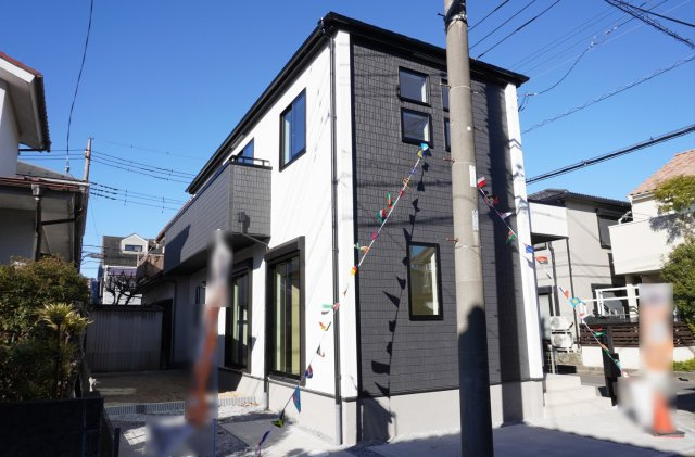 越谷市大字南荻島 新築分譲住宅の外観