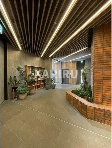 コンフォリア・リヴ本町WEST　Qのエントランス