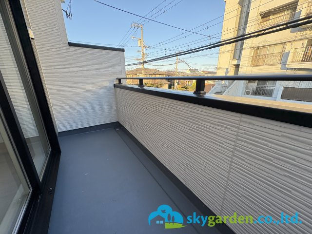 茅ヶ崎市浜須賀　新築戸建　全2棟2号棟のバルコニー|もう一つのバルコニー