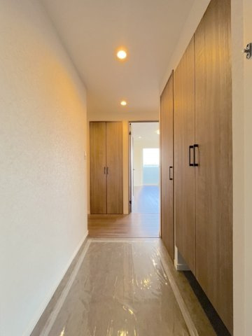 アイランドタワースカイクラブC棟の玄関