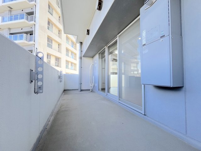 アイランドタワースカイクラブC棟のバルコニー