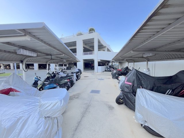 アイランドタワースカイクラブC棟の駐輪場