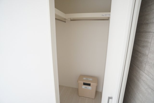 REGIES清荒神Ⅰの収納