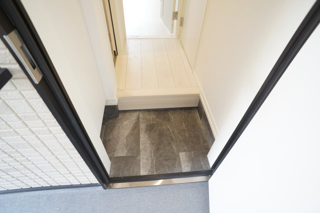 REGIES清荒神Ⅰの玄関