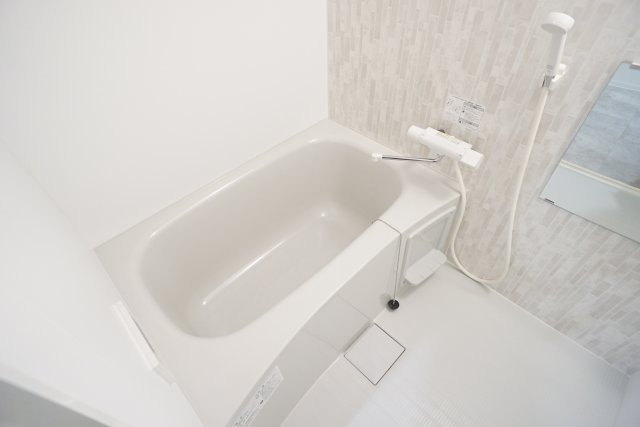 REGIES清荒神Ⅰの浴室