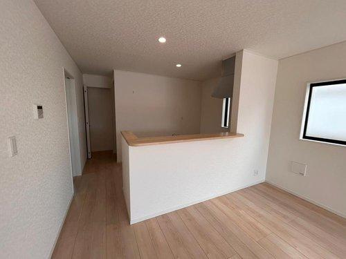 大田原市末広　第5　3号棟のキッチン|キッチン奥には嬉しいパントリー付き！