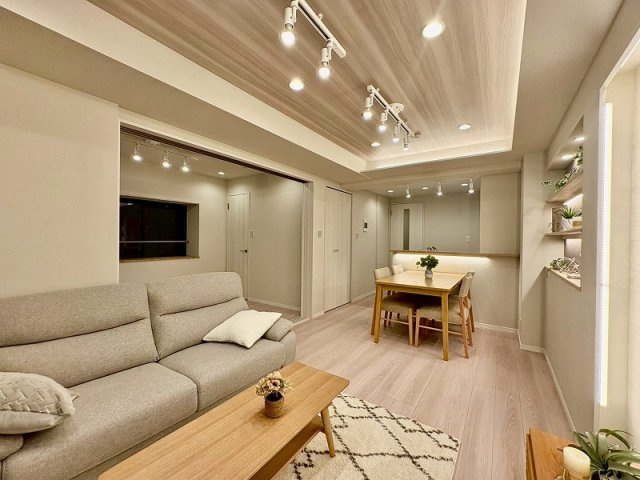セザール本所吾妻橋　4階　角　部屋の居間・リビング