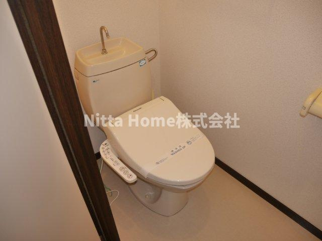 ファミールコーポ高屋６のトイレ|温水洗浄暖房付きのトイレです(*^^*)