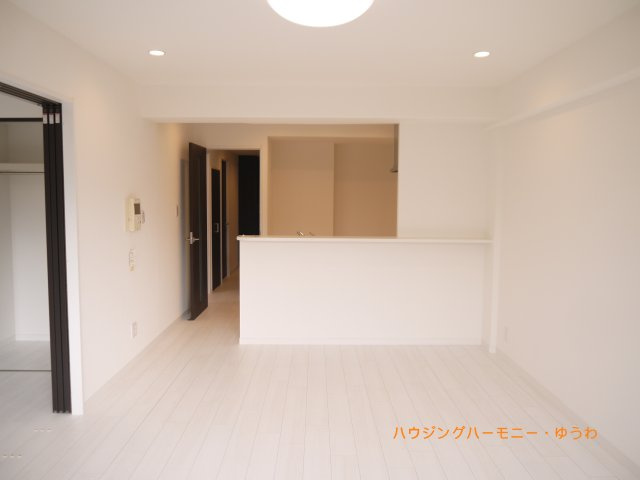 【居間・リビング】 | グリーンパーク王子 | イメージ画像となります。実際とは異なりますので、ご注意ください！