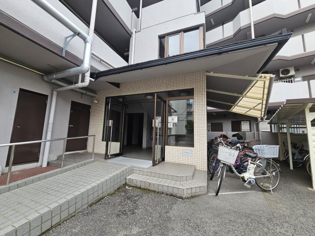 エクセル北青木のエントランス