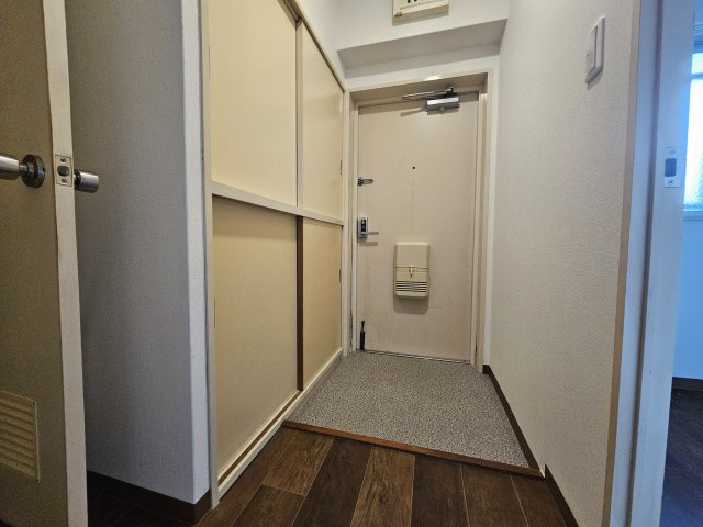 エクセル北青木の玄関