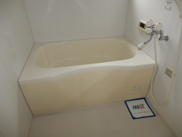 フレーズ上の山の浴室