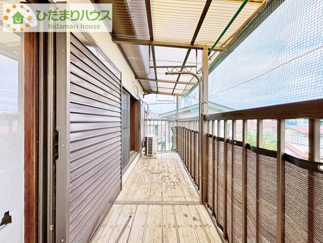 【バルコニー】 | 柏市高田　中古戸建 | 広々としたバルコニー。お洗濯物もぜーんぶ干せちゃいます！！