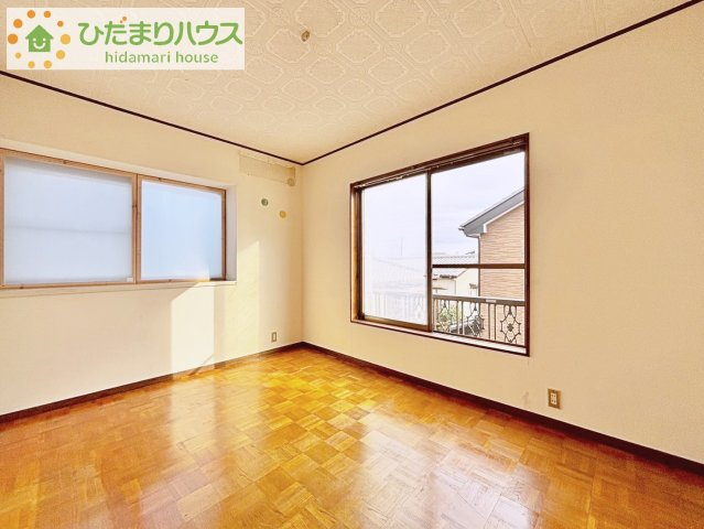 【洋室】 | 柏市高田　中古戸建 | 机にベットを置けば子供部屋の完成です！