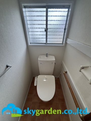 秦野市千村　中古戸建のトイレ