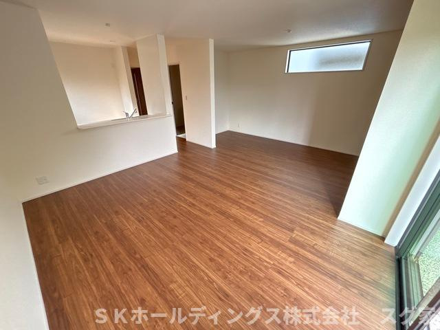 福知山長田７期１号棟新築建売住宅の居間・リビング