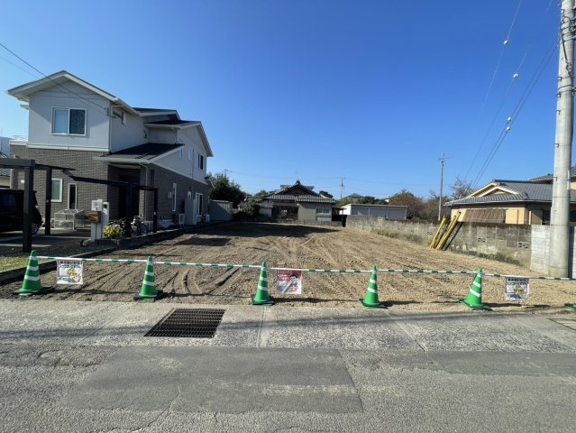 萩生岸ノ下　売土地の外観|間口が13ｍ近くあり、家の配置がし易いです！