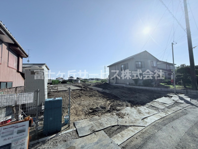 【外観】 | 浜松市中央区中田島町 新築一戸建て 2号棟 | 現在建築中の外観画像です。ご内覧は同じメーカーの完成物件へご案内いたしますので、いつでもご相談ください！