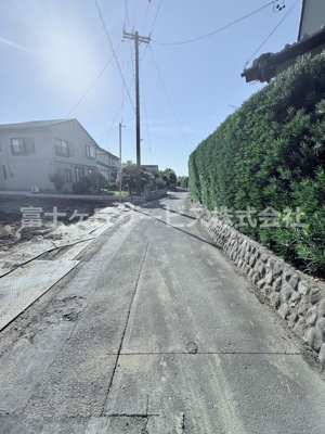 【前面道路含む現地写真】 | 浜松市中央区中田島町 新築一戸建て 2号棟 | 前面道路含む現地写真です