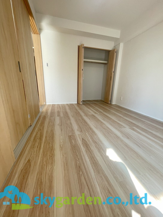 パレスヒルズ石名坂の洋室