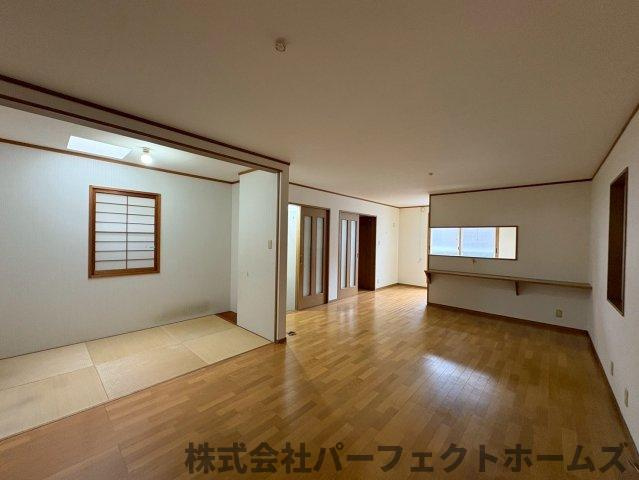 宮之阪3丁目戸建の居間・リビング|居間です