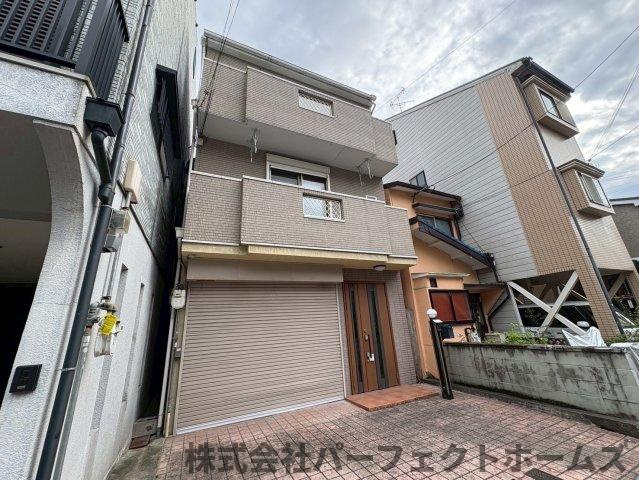 宮之阪3丁目戸建の前面道路含む現地写真