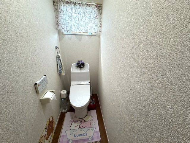 宇城市松橋町砂川の中古一戸建のトイレ