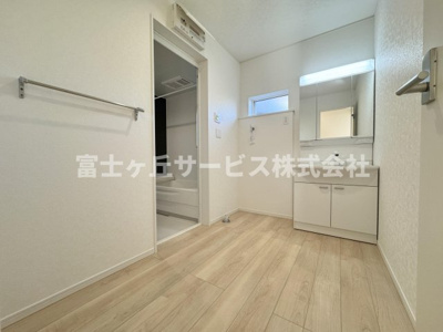 【脱衣所】 | 静岡市清水区船原2丁目 3期 新築一戸建て 2号棟 | 脱衣場です