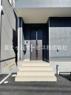 【エントランス】 | 静岡市清水区船原2丁目 3期 新築一戸建て 2号棟 | エントランスです
