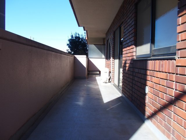 ガーデンコート大泉学園のバルコニー