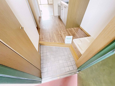 【玄関】 | ホーメスト北原T・M【名古屋市賃貸・独立洗面台】