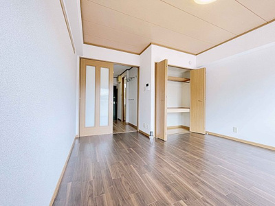 【居間・リビング】 | ホーメスト北原T・M【名古屋市賃貸・独立洗面台】